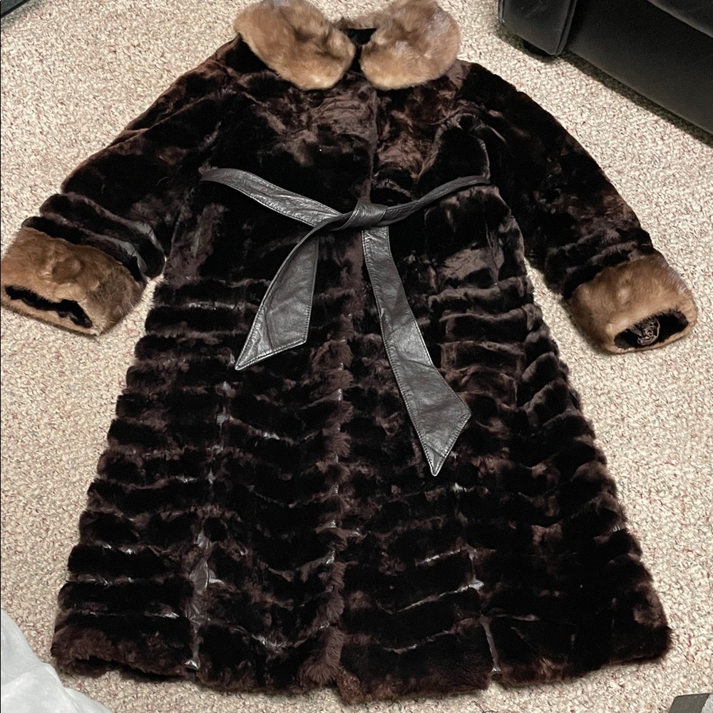 Vintage chocolate lambskin sherling and mink Fur Coat with leather Belt